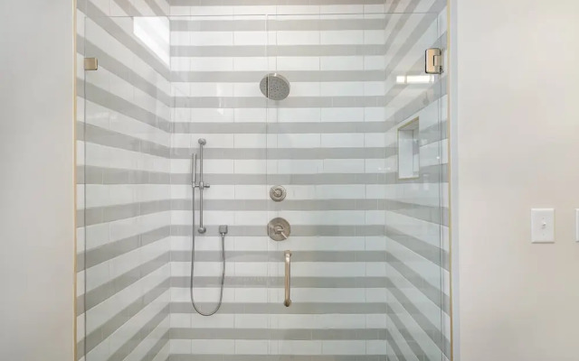 Trinity Beats-private Rooftop Deck-east Nashville