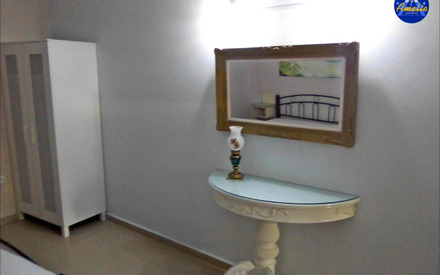 Amelie Apartment