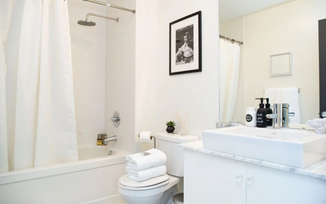 Premier High-Rise Downtown Suites