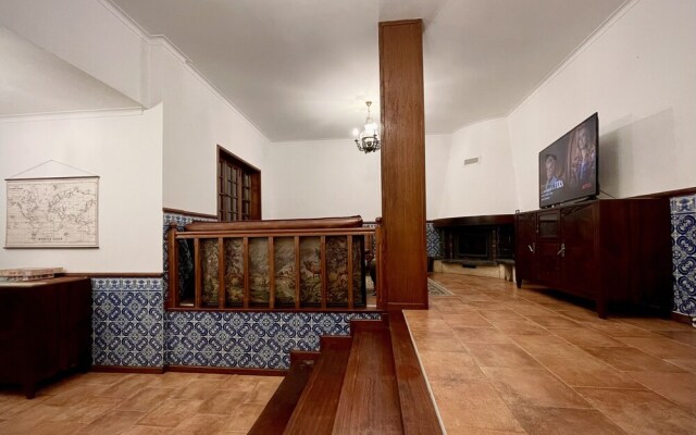 Villa Bouro - Stunning 4-bed Villa Near Geres