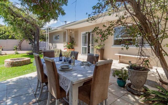 Sea Breeze Bloubergstrand