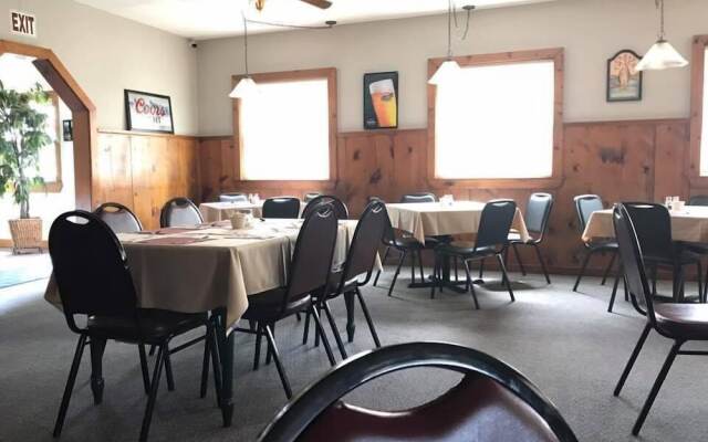 Salmon River Pub & Grill