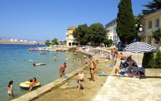 Omisalj Hotel Adriatic