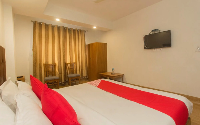 OYO 14341 Hotel Highland Vista