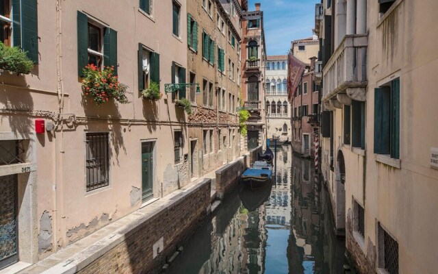 Beautiful Apartment in Venezia With Wifi and 1 Bedrooms