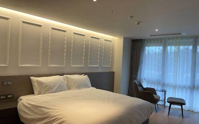 Ramada Plaza by Wyndham Jaeun