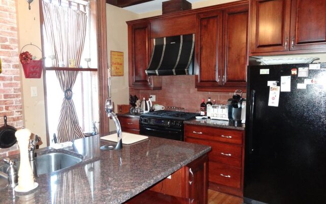 A Tanners Home Inn Bed and Breakfast