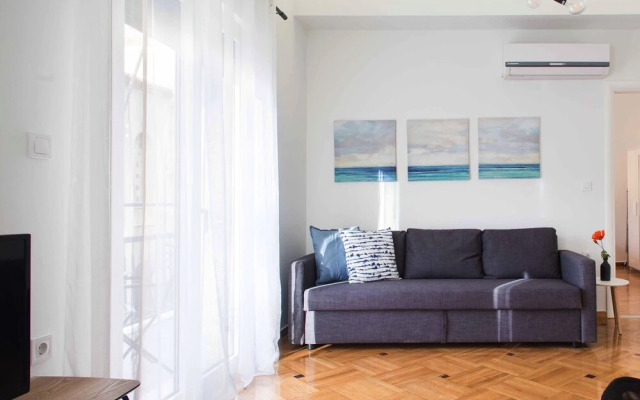 65m² homm Hype Koukaki Flat - A