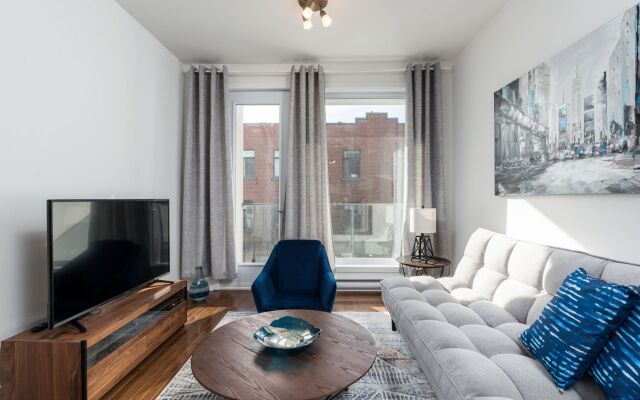 Sunny 2BR on Plateau Mont-Royal