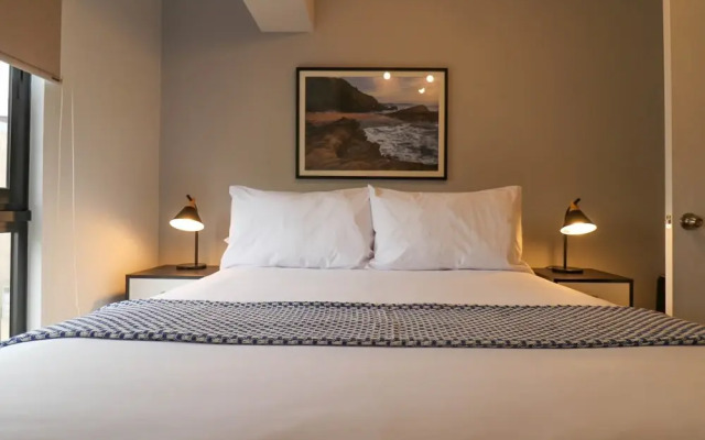 w Extraordinary 2BR w Balcony in Miraflores