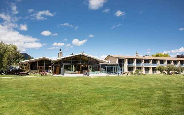 Wanaka Hotel