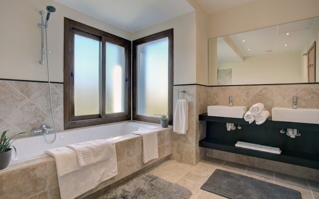 Villa Sofía Golf 15 Min From Puerto Banús