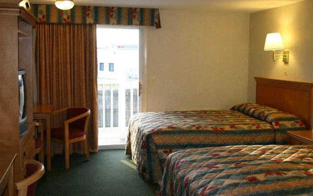 Hyannis Travel Inn