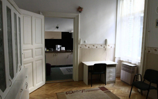 RingAvenue Apartments