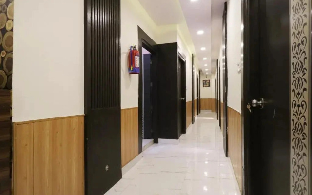 Hotel Sangeet by OYO Rooms