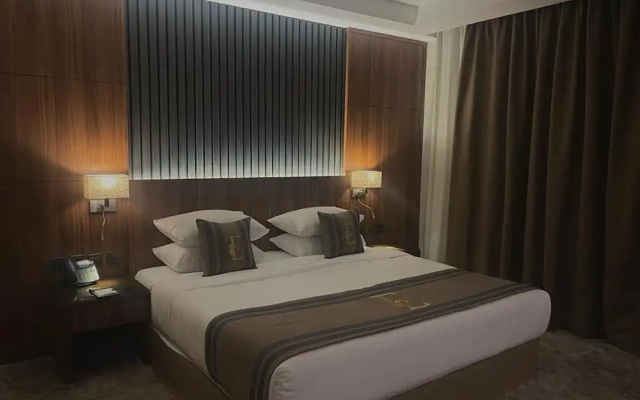 E hotel