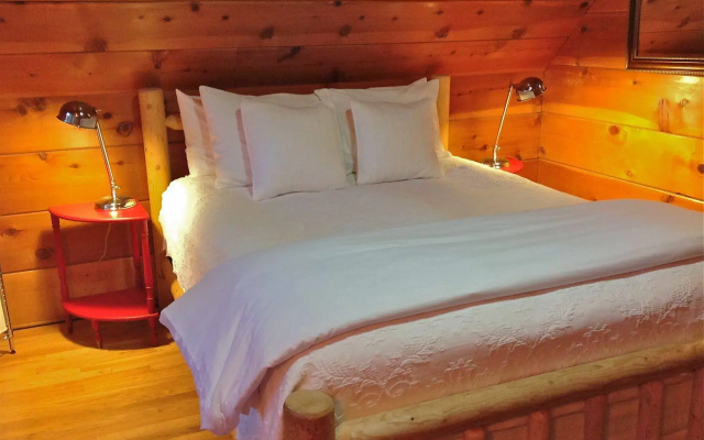 Elliott House Boutique Inn