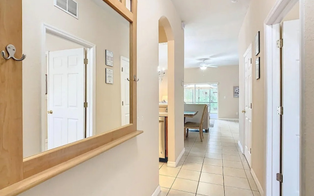 Family Getaway 4BR Townhome by Old Town