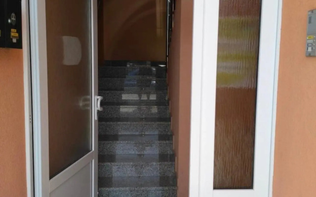 Studio apartman DAMA blizina amfiteatra i privatan parking