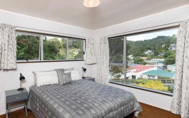 Central Spacious Family House - Paihia Holiday Home