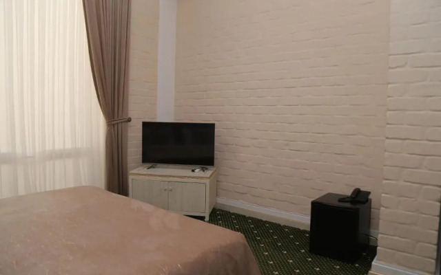 Bek Plus Hotel