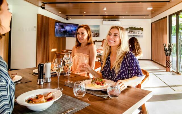 Meridian Adventure Marina Club & Resort