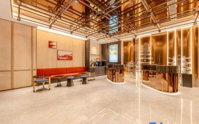 Starway Hotel (Xi'an Big Wild Goose Pagoda Grand Tang Mall)