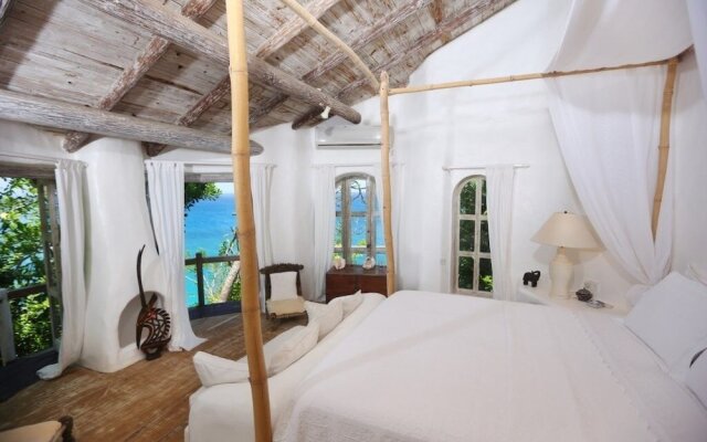 Smuggler's Nest - Exotic & Romantic Villa 2 Bedroom Villa by RedAwning