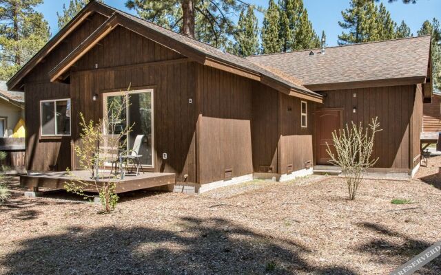 Brand New South Lake Tahoe Cabin by RedAwning