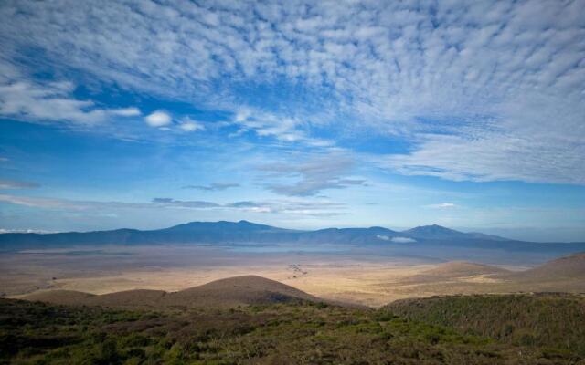 Karibu Camps Lodges-Ngorongoro Lions Paw