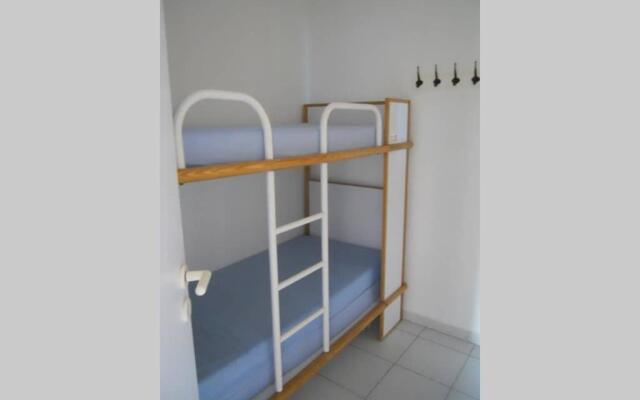 La Petite Cachette - Pool and 150m to the beach