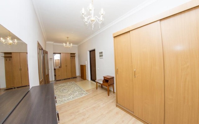 Svetlaya Kvartira v ZhK Nursaya