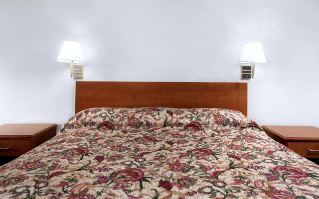 Knights Inn Pittston