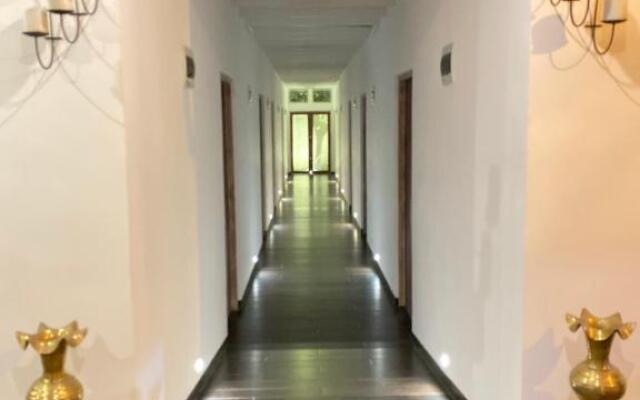Hotel Cloud 9 Negombo