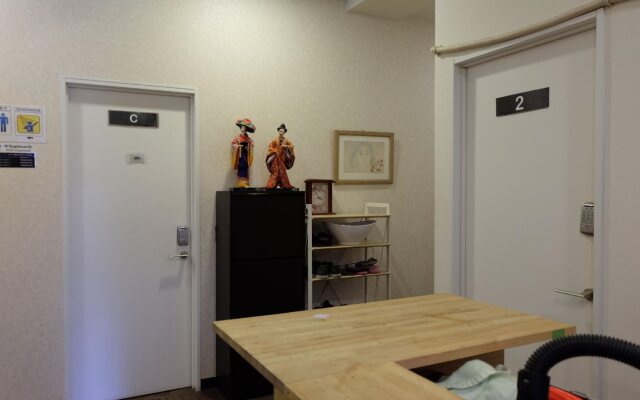 Sophiearth Hostel & Apartments