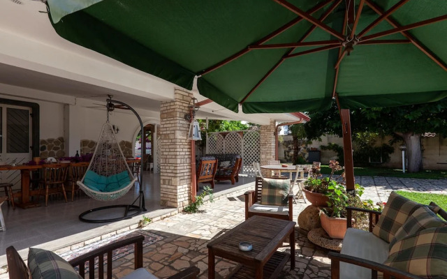 Villa Erika with private garden