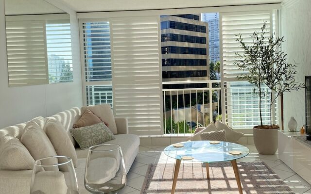Condor Surfers - Coastal Letting Co