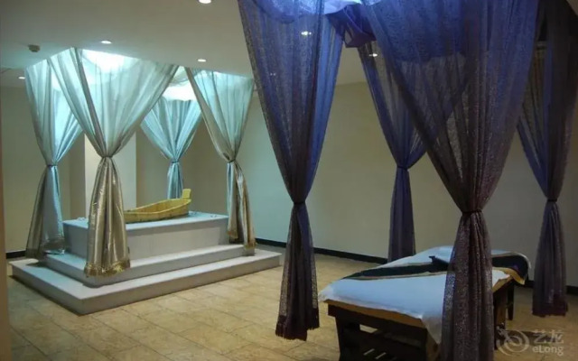 Inner Mongolia Huachen Hotel - Hohhot