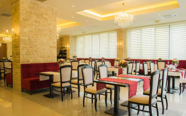 Salis Hotel and Medical Spa