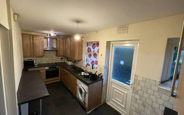 Beautiful 2-bed House in Birmingham