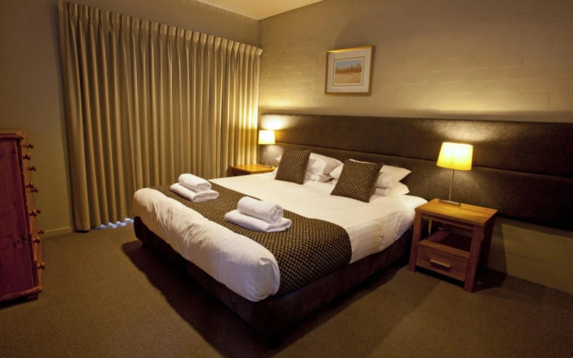 Novotel Lake Crackenback Resort & Spa