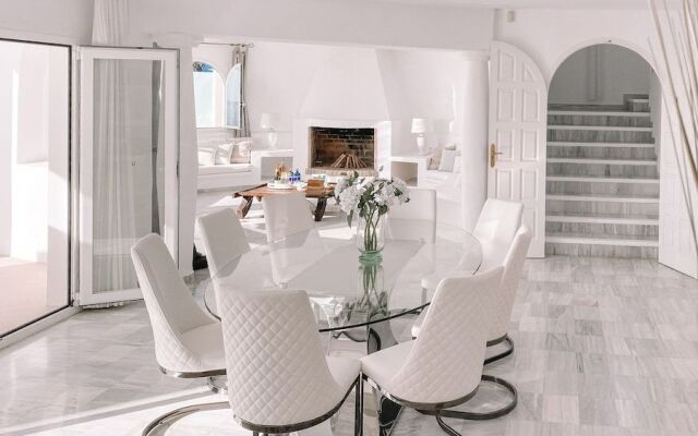 Villa The White Pearl