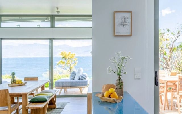 Lefkon Villa With Pool by the Sea - N Peloponnese