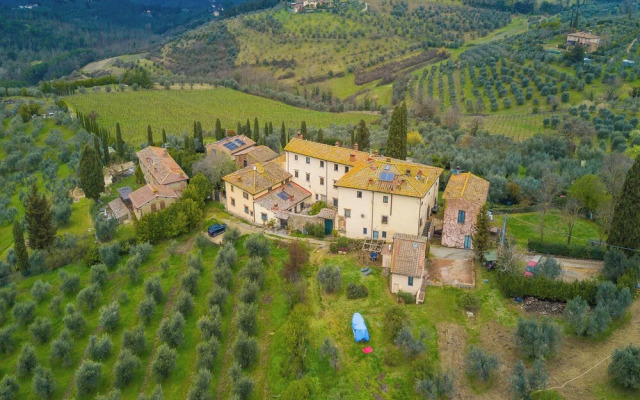Relaxing Tuscan Countryside Near Florence