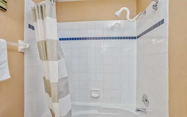 Mountainside 2 bed 2 bath with laundry 79249