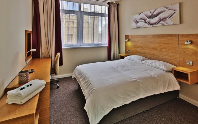 County Hall Apartment Hotel