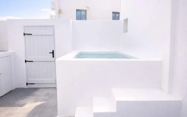 Iliana s Getaway - Private Villa With Jacuzzi