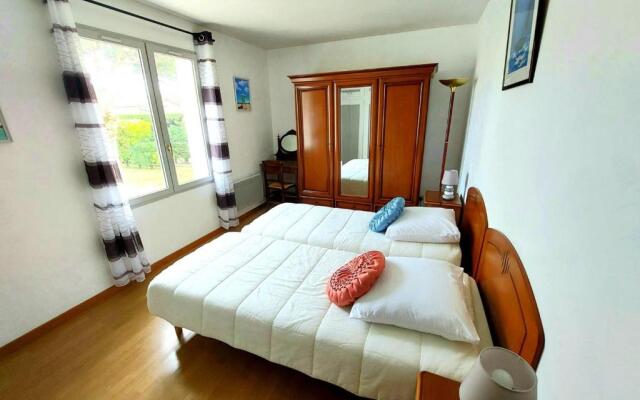 Spacious House With Garden Near The Beach