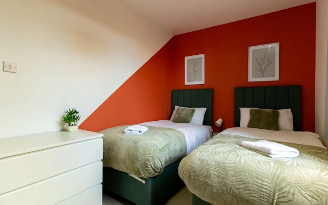 Impeccable 2-bed Apartment in Gateshead