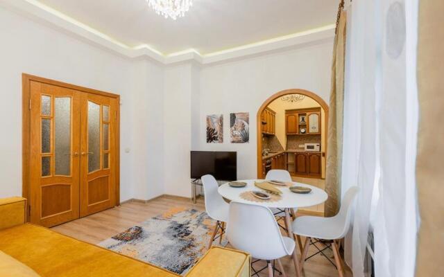 DeRent Aparts (ДеРент Апартс) на набережной канала Грибоедова 79